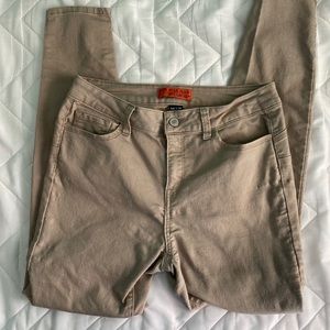 Khaki jeans